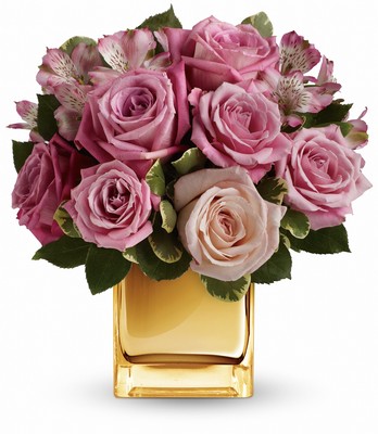 A Radiant Romance by Teleflora from Forever Flowers, flower delivery in St. Thomas, VI